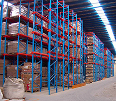 貫通貨架價(jià)格